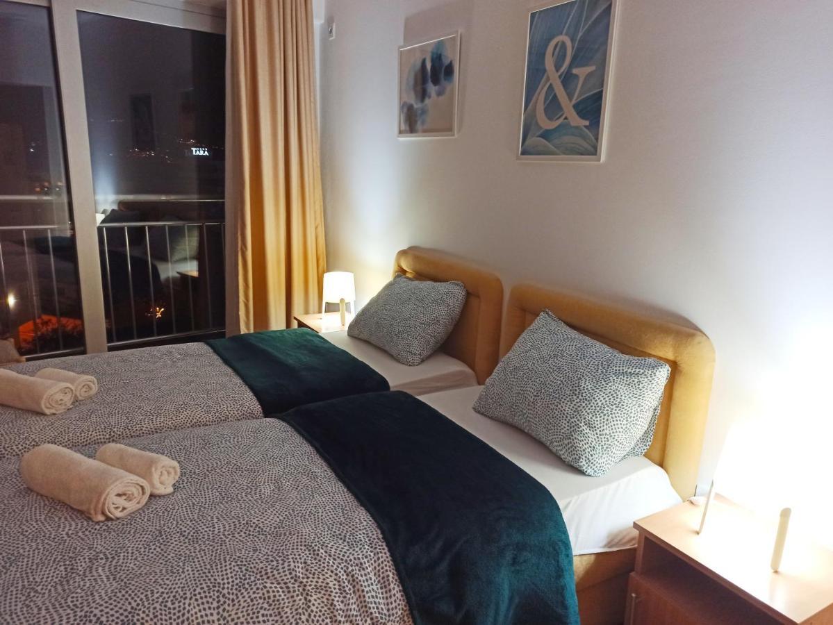 בודווה Apartments Mitende מראה חיצוני תמונה