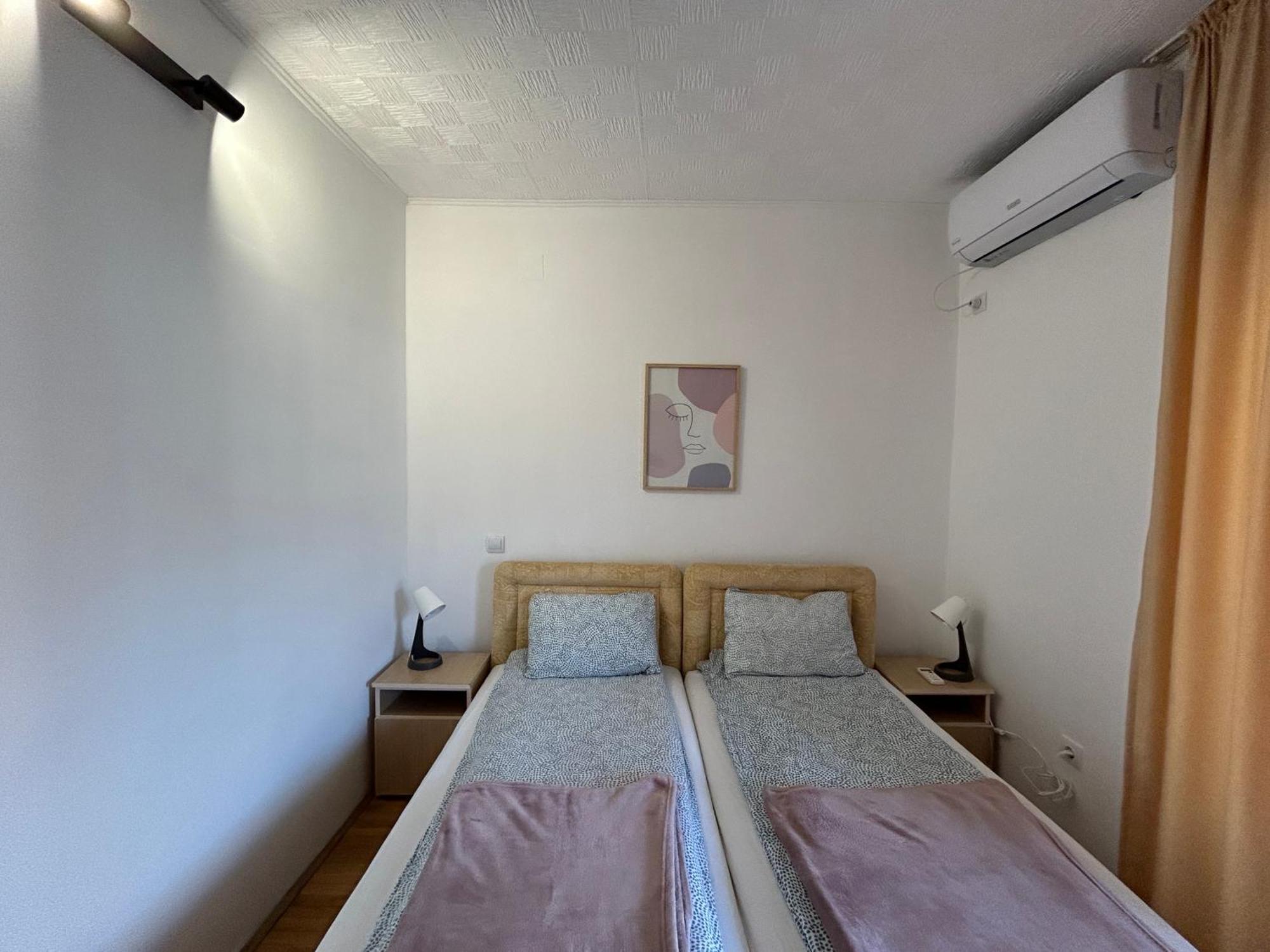 בודווה Apartments Mitende מראה חיצוני תמונה