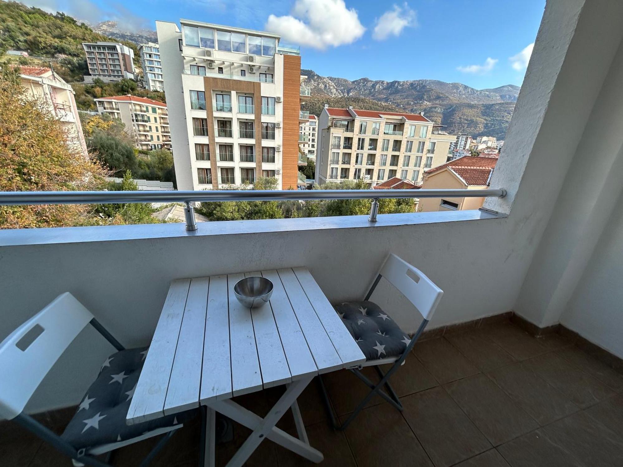 בודווה Apartments Mitende מראה חיצוני תמונה